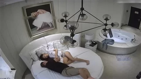 修身白衣包臀裙御姐总是让人无法抵挡_